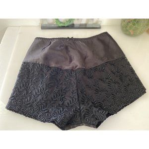 Vintage 1980s Black Hip‎ Hugger Satiny Panties Lace Bow Size 9 Waist 18" NWOT